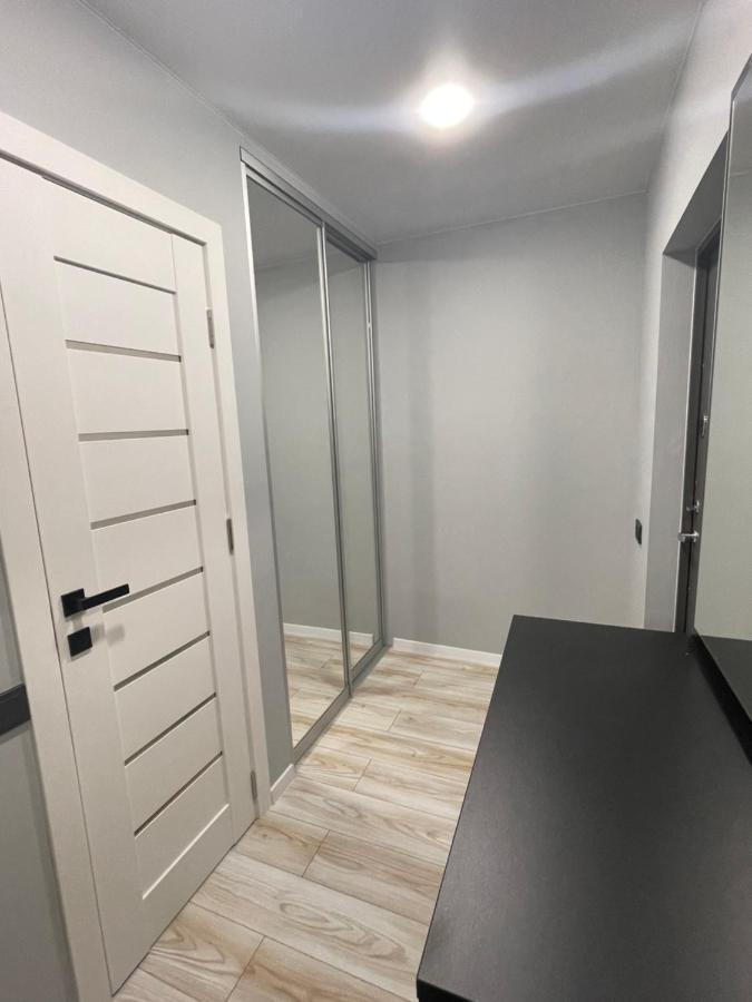 Mb Livinga Apartamentai Naftininku G Mažeikiai Exterior foto
